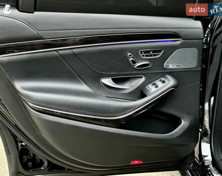 Чорний Мерседес С Клас, об'ємом двигуна 3 л та пробігом 64 тис. км за 72000 $, фото 54 на Automoto.ua