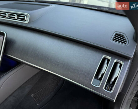 Черный Мерседес С Класс, объемом двигателя 2.93 л и пробегом 110 тыс. км за 99500 $, фото 85 на Automoto.ua