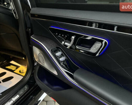 Чорний Мерседес С Клас, об'ємом двигуна 2.93 л та пробігом 84 тис. км за 118000 $, фото 28 на Automoto.ua