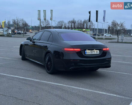 Чорний Мерседес С Клас, об'ємом двигуна 3 л та пробігом 120 тис. км за 100000 $, фото 2 на Automoto.ua