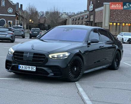 Чорний Мерседес С Клас, об'ємом двигуна 3 л та пробігом 120 тис. км за 100000 $, фото 5 на Automoto.ua