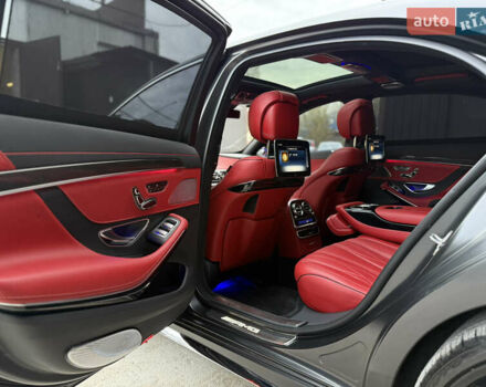 Черный Мерседес С Класс, объемом двигателя 4 л и пробегом 75 тыс. км за 103000 $, фото 8 на Automoto.ua