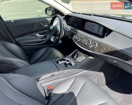 Чорний Мерседес С Клас, об'ємом двигуна 3 л та пробігом 44 тис. км за 77800 $, фото 73 на Automoto.ua