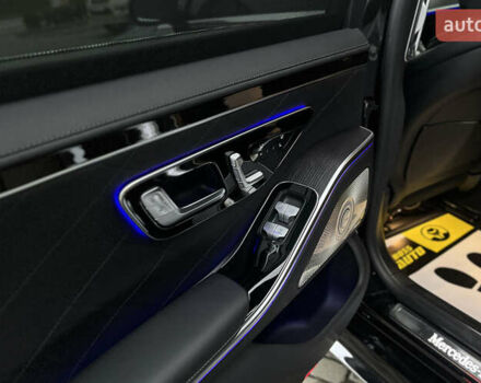 Чорний Мерседес С Клас, об'ємом двигуна 2.93 л та пробігом 84 тис. км за 118000 $, фото 25 на Automoto.ua