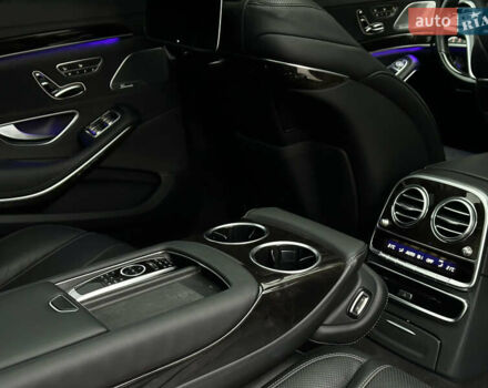 Чорний Мерседес С Клас, об'ємом двигуна 3 л та пробігом 64 тис. км за 72000 $, фото 38 на Automoto.ua