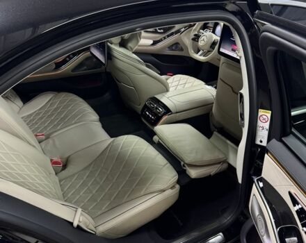 Черный Мерседес С Класс, объемом двигателя 3 л и пробегом 52 тыс. км за 128000 $, фото 7 на Automoto.ua