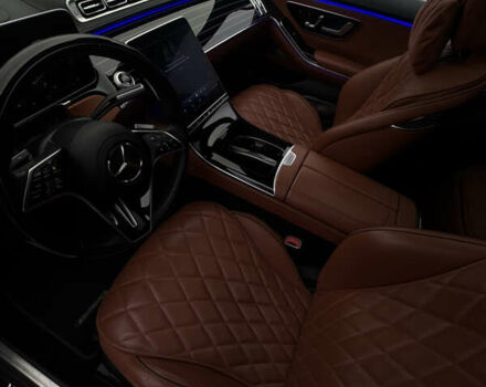 Черный Мерседес С Класс, объемом двигателя 3.98 л и пробегом 96 тыс. км за 100000 $, фото 4 на Automoto.ua