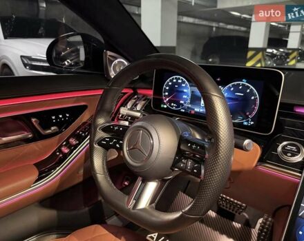 Черный Мерседес С Класс, объемом двигателя 3.98 л и пробегом 66 тыс. км за 124000 $, фото 39 на Automoto.ua