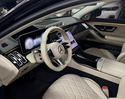 Черный Мерседес С Класс, объемом двигателя 3 л и пробегом 52 тыс. км за 128000 $, фото 4 на Automoto.ua