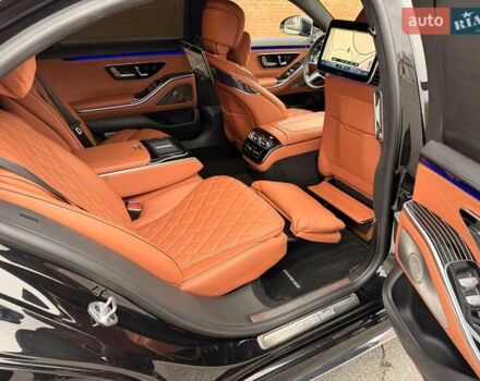 Чорний Мерседес С Клас, об'ємом двигуна 3.98 л та пробігом 62 тис. км за 129900 $, фото 2 на Automoto.ua