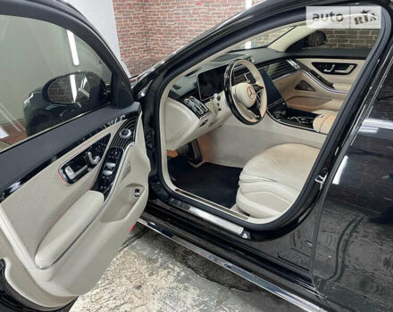 Черный Мерседес С Класс, объемом двигателя 3 л и пробегом 104 тыс. км за 88800 $, фото 2 на Automoto.ua