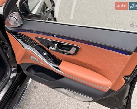 Чорний Мерседес С Клас, об'ємом двигуна 3.98 л та пробігом 62 тис. км за 129900 $, фото 113 на Automoto.ua