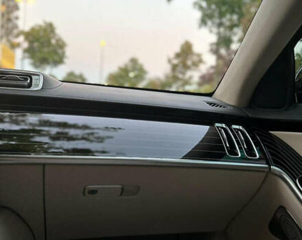 Черный Мерседес С Класс, объемом двигателя 3 л и пробегом 104 тыс. км за 88800 $, фото 3 на Automoto.ua