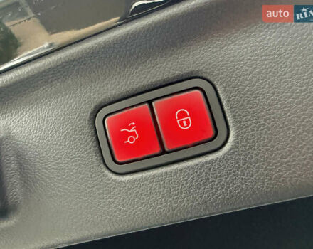 Черный Мерседес С Класс, объемом двигателя 2.93 л и пробегом 77 тыс. км за 97000 $, фото 30 на Automoto.ua