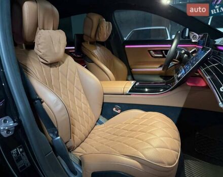 Черный Мерседес С Класс, объемом двигателя 3.98 л и пробегом 66 тыс. км за 124000 $, фото 35 на Automoto.ua