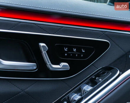 Чорний Мерседес С Клас, об'ємом двигуна 2.93 л та пробігом 98 тис. км за 105000 $, фото 24 на Automoto.ua
