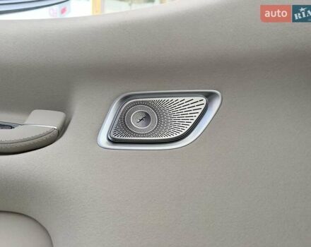 Чорний Мерседес С Клас, об'ємом двигуна 4 л та пробігом 38 тис. км за 134999 $, фото 22 на Automoto.ua