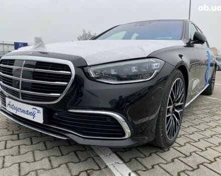 Черный Мерседес С Класс, объемом двигателя 0 л и пробегом 0 тыс. км за 198776 $, фото 3 на Automoto.ua