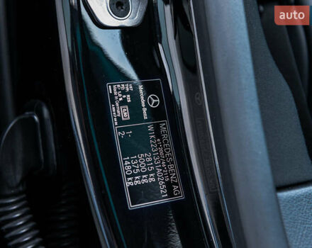 Чорний Мерседес С Клас, об'ємом двигуна 2.93 л та пробігом 98 тис. км за 105000 $, фото 35 на Automoto.ua