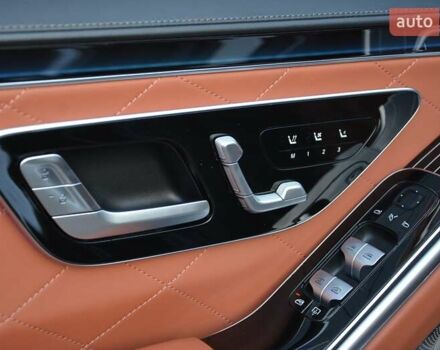 Чорний Мерседес С Клас, об'ємом двигуна 3 л та пробігом 102 тис. км за 98700 $, фото 27 на Automoto.ua