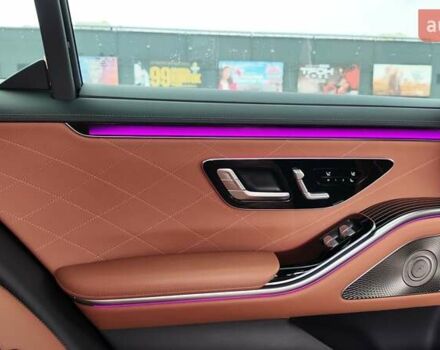 Черный Мерседес С Класс, объемом двигателя 3.98 л и пробегом 96 тыс. км за 92990 $, фото 21 на Automoto.ua