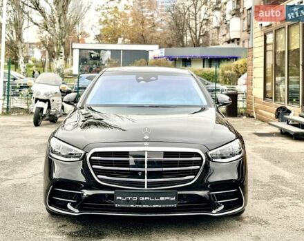 Чорний Мерседес С Клас, об'ємом двигуна 4 л та пробігом 38 тис. км за 134999 $, фото 1 на Automoto.ua