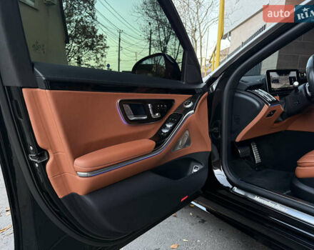 Чорний Мерседес С Клас, об'ємом двигуна 2.93 л та пробігом 98 тис. км за 113000 $, фото 17 на Automoto.ua