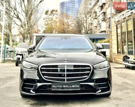 Чорний Мерседес С Клас, об'ємом двигуна 4 л та пробігом 38 тис. км за 134999 $, фото 3 на Automoto.ua