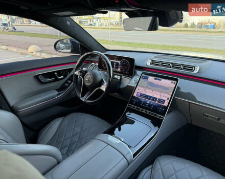 Черный Мерседес С Класс, объемом двигателя 3.98 л и пробегом 36 тыс. км за 110000 $, фото 11 на Automoto.ua