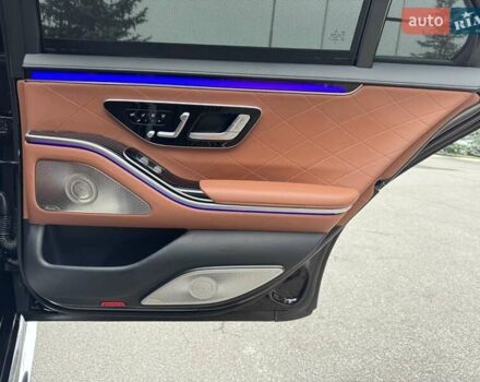 Черный Мерседес С Класс, объемом двигателя 3.98 л и пробегом 66 тыс. км за 137000 $, фото 34 на Automoto.ua