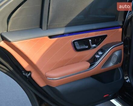 Чорний Мерседес С Клас, об'ємом двигуна 3 л та пробігом 102 тис. км за 98700 $, фото 77 на Automoto.ua