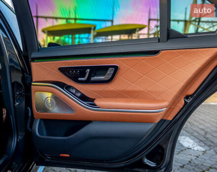 Черный Мерседес С Класс, объемом двигателя 2.93 л и пробегом 73 тыс. км за 110000 $, фото 37 на Automoto.ua