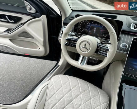 Чорний Мерседес С Клас, об'ємом двигуна 3.5 л та пробігом 81 тис. км за 99000 $, фото 4 на Automoto.ua