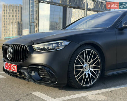 Черный Мерседес С Класс, объемом двигателя 3.98 л и пробегом 36 тыс. км за 110000 $, фото 2 на Automoto.ua