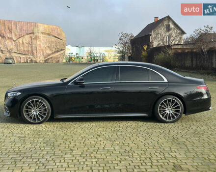 Черный Мерседес С Класс, объемом двигателя 3 л и пробегом 107 тыс. км за 110000 $, фото 2 на Automoto.ua
