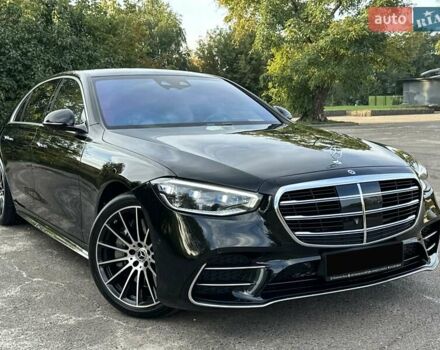Черный Мерседес С Класс, объемом двигателя 3 л и пробегом 97 тыс. км за 99555 $, фото 1 на Automoto.ua