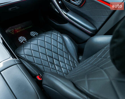 Чорний Мерседес С Клас, об'ємом двигуна 2.93 л та пробігом 98 тис. км за 105000 $, фото 37 на Automoto.ua