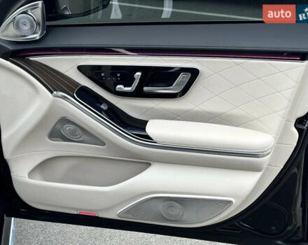 Чорний Мерседес С Клас, об'ємом двигуна 3.5 л та пробігом 81 тис. км за 99000 $, фото 8 на Automoto.ua