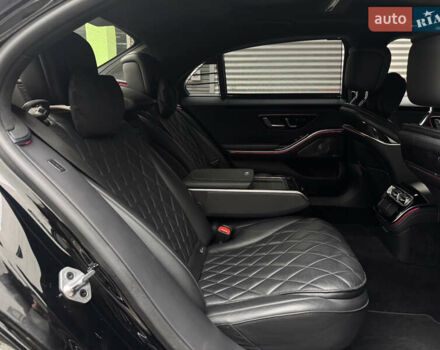 Черный Мерседес С Класс, объемом двигателя 4 л и пробегом 65 тыс. км за 105000 $, фото 35 на Automoto.ua