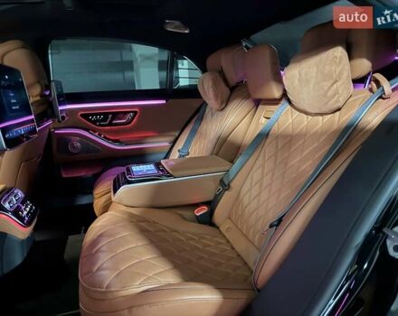 Черный Мерседес С Класс, объемом двигателя 3.98 л и пробегом 66 тыс. км за 124000 $, фото 27 на Automoto.ua