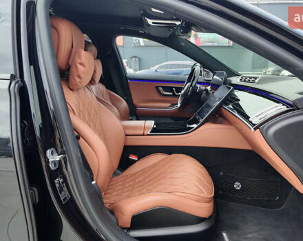 Черный Мерседес С Класс, объемом двигателя 3.98 л и пробегом 96 тыс. км за 92990 $, фото 13 на Automoto.ua