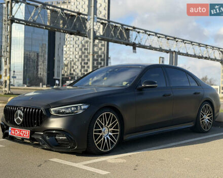 Черный Мерседес С Класс, объемом двигателя 3.98 л и пробегом 36 тыс. км за 110000 $, фото 1 на Automoto.ua