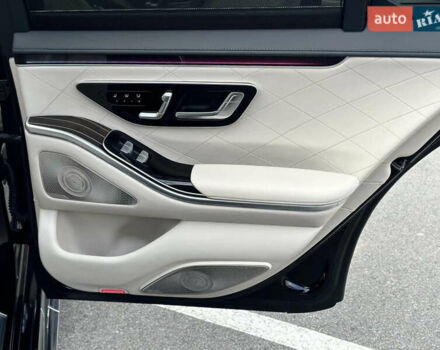 Чорний Мерседес С Клас, об'ємом двигуна 3.5 л та пробігом 81 тис. км за 99000 $, фото 7 на Automoto.ua