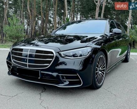 Чорний Мерседес С Клас, об'ємом двигуна 3.98 л та пробігом 66 тис. км за 128000 $, фото 2 на Automoto.ua