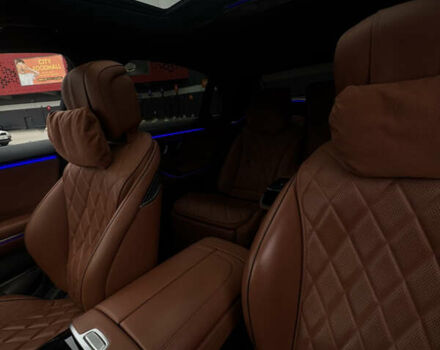 Черный Мерседес С Класс, объемом двигателя 3.98 л и пробегом 96 тыс. км за 100000 $, фото 2 на Automoto.ua