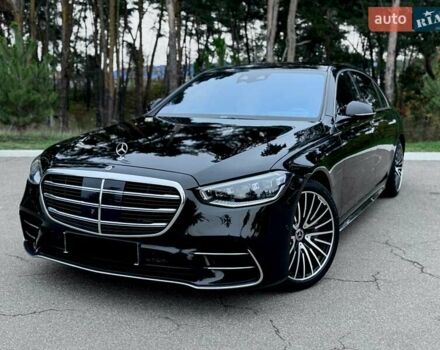 Черный Мерседес С Класс, объемом двигателя 3.98 л и пробегом 66 тыс. км за 125000 $, фото 2 на Automoto.ua