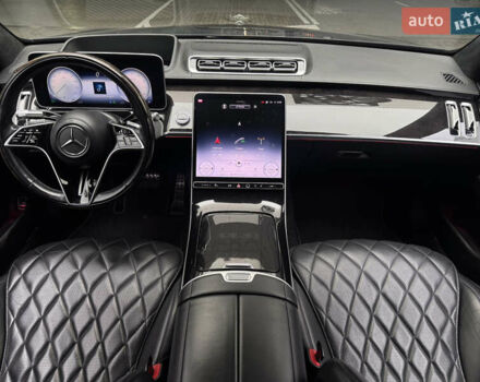 Черный Мерседес С Класс, объемом двигателя 4 л и пробегом 65 тыс. км за 105000 $, фото 16 на Automoto.ua