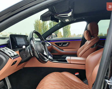 Черный Мерседес С Класс, объемом двигателя 3.98 л и пробегом 96 тыс. км за 92990 $, фото 14 на Automoto.ua