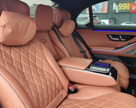 Черный Мерседес С Класс, объемом двигателя 3.98 л и пробегом 96 тыс. км за 92990 $, фото 10 на Automoto.ua