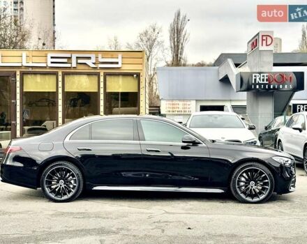 Чорний Мерседес С Клас, об'ємом двигуна 4 л та пробігом 38 тис. км за 134999 $, фото 9 на Automoto.ua